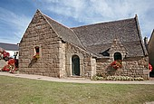 Cte de Granite Rose, Tregastel, chapelle de St Anne